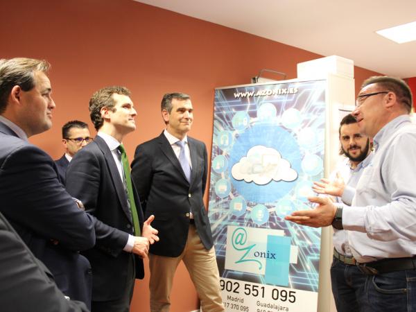 Pablo Casado, presidente del PP, visita el CEEI de Guadalajara