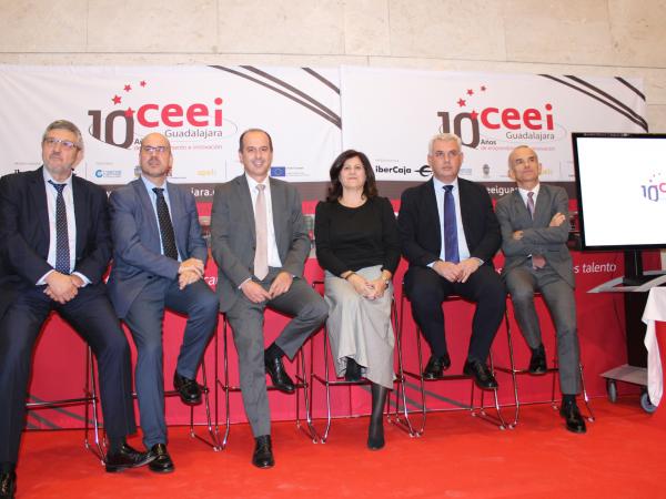 Reencuentros y reconocimientos en la gran noche del 10 aniversario del CEEI de Guadalajara
