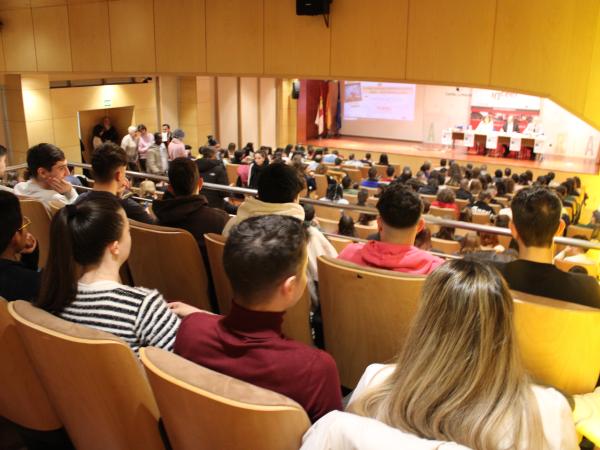 Electric Performance Guadalajara SL, del IES Aguas Vivas, gana la final del II foro j�venes emprendedores APES-CEEI Guadalajara