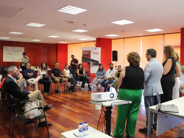 GuadaNetWork re�ne a empresarios y emprendedores en una jornada de networking y corresponsabilidad