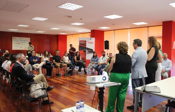 GuadaNetWork re�ne a empresarios y emprendedores en una jornada de networking y corresponsabilidad