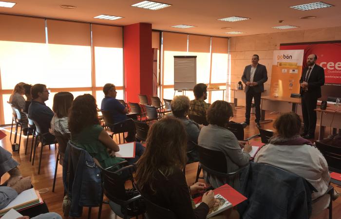 Los emprendedores aprenden a potenciar sus ventas�