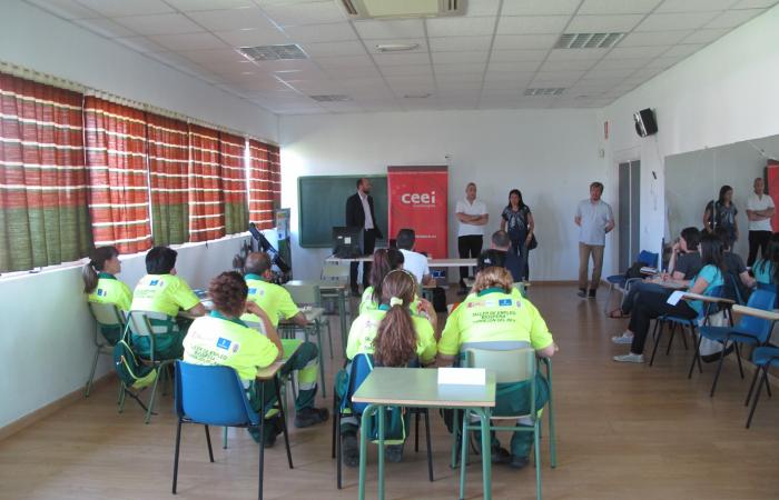 Finaliza el ciclo de jornadas de emprendimiento e innovaci�n del CEEI de Guadalajara y el Ayuntamiento de Torrej�n del Rey�