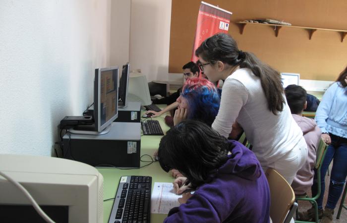 Contin�an los dise�os rumbo a la gran final de la competici�n de rob�tica: Botschallenges de la provincia de Guadalajara�