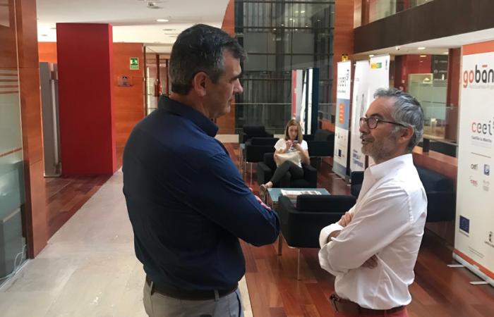 El alcalde y la concejal de Promoci�n Empresarial visitan en el CEEI la nueva empresa cinematogr�fica liderada por Pedro Sol�s�