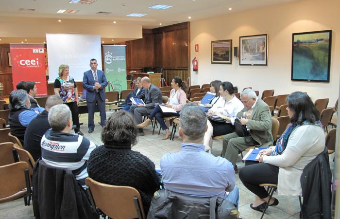 Alovera acoge su primera reuni�n de AloveNetWork con la participaci�n de m�s de una quincena de empresarios�