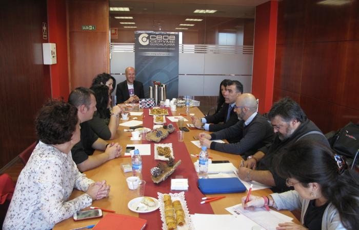 GuadaNetWork celebra su �ltima reuni�n del a�o�